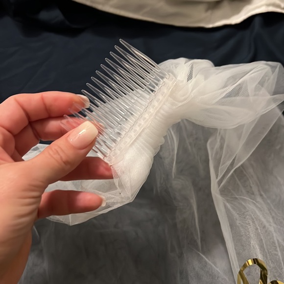 Bridal/bachelorette sash and vail - Picture 5 of 5